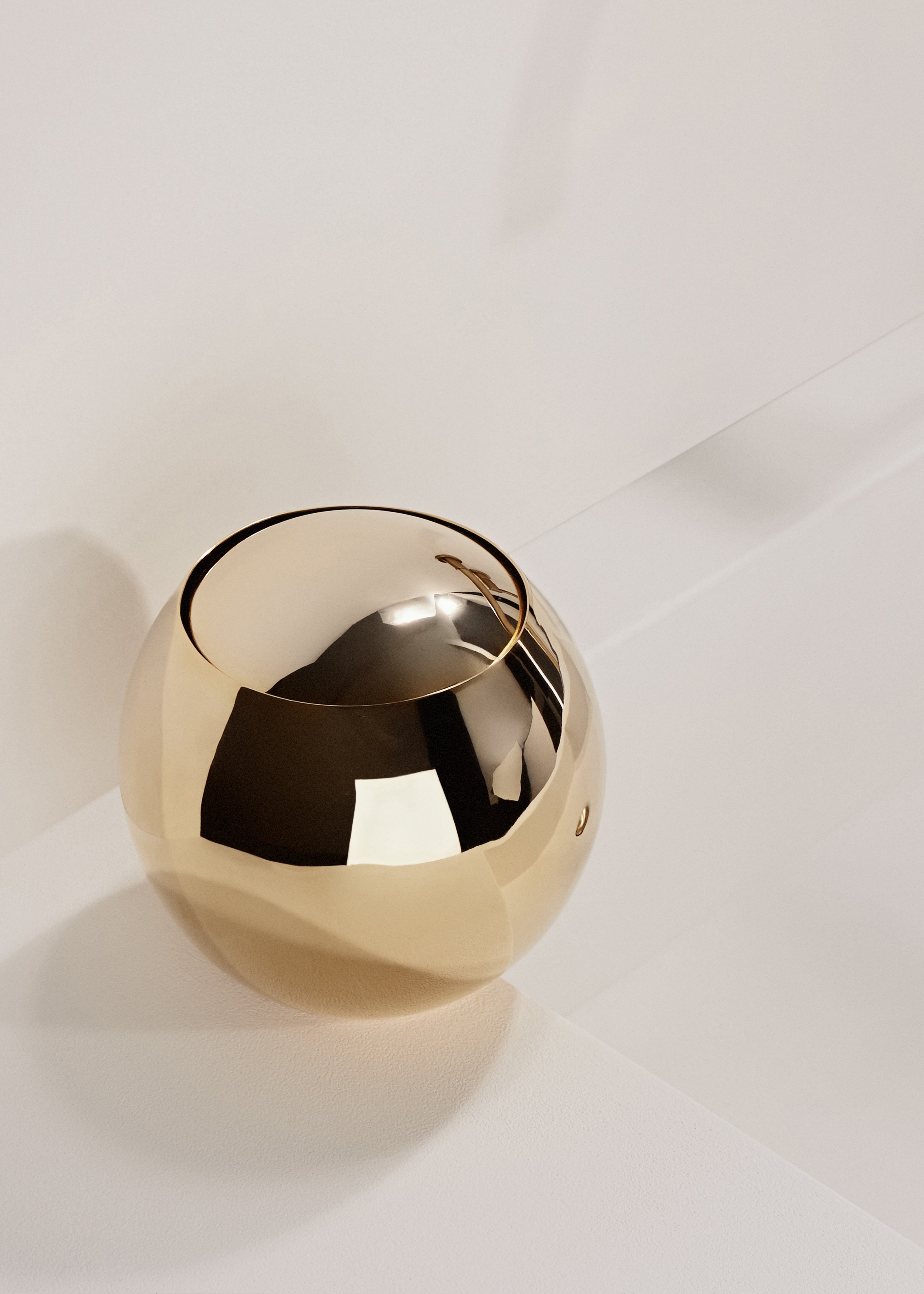 (01) NATLA - GOLD FINISH