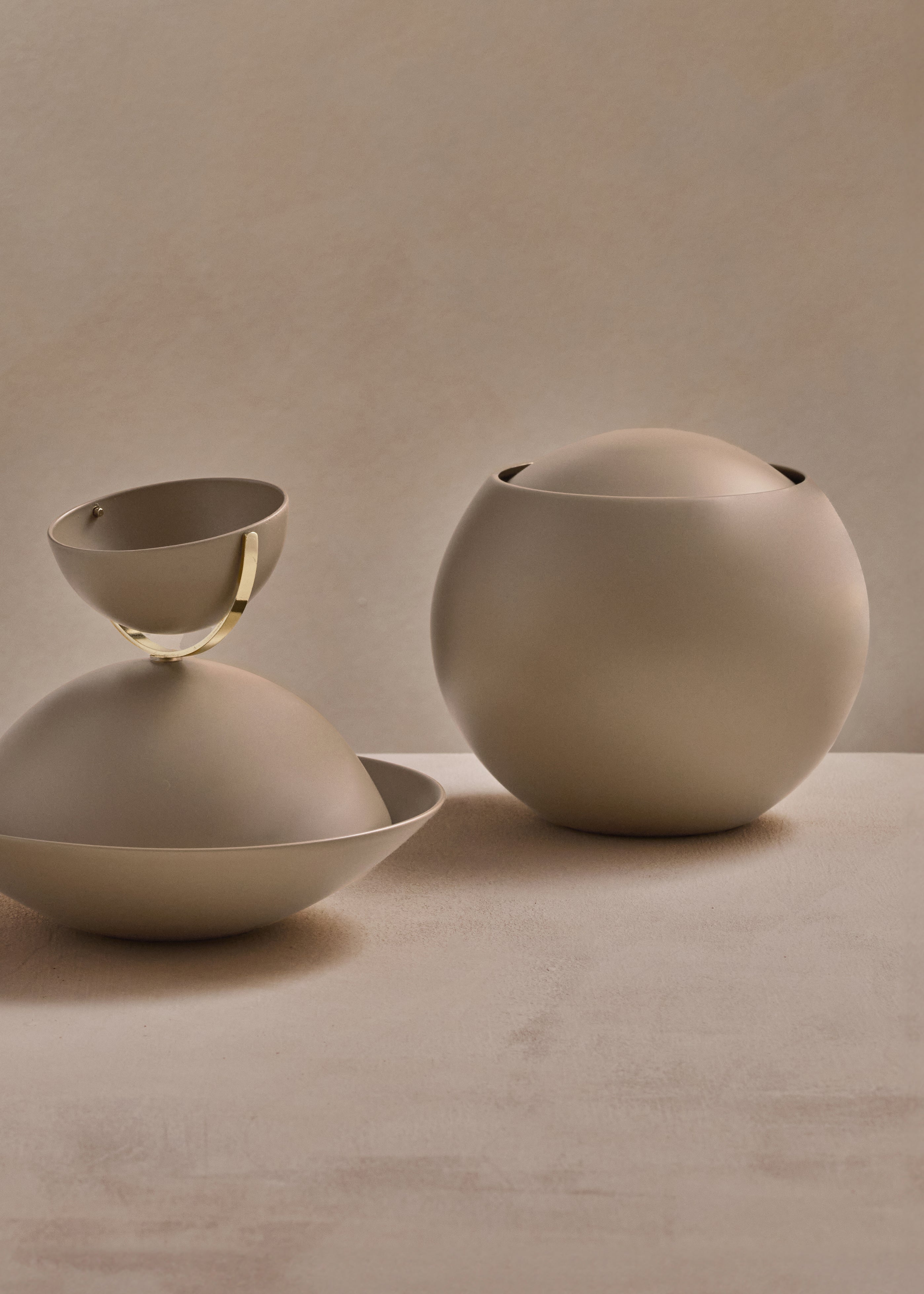 NETILAT YADAIM SET: NATLA & MAYIM ACHRONIM - TAUPE