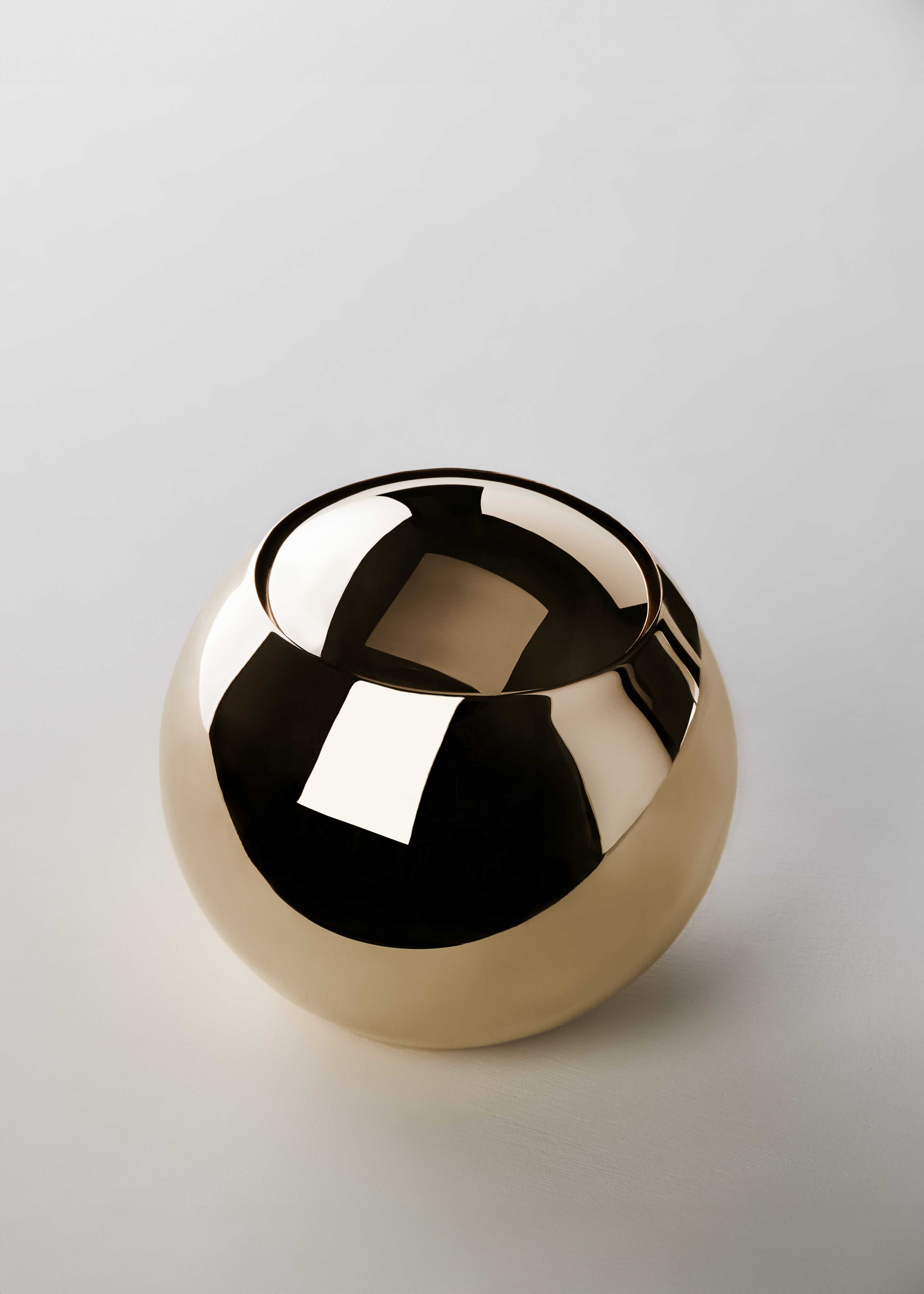 (01) NATLA - GOLD FINISH