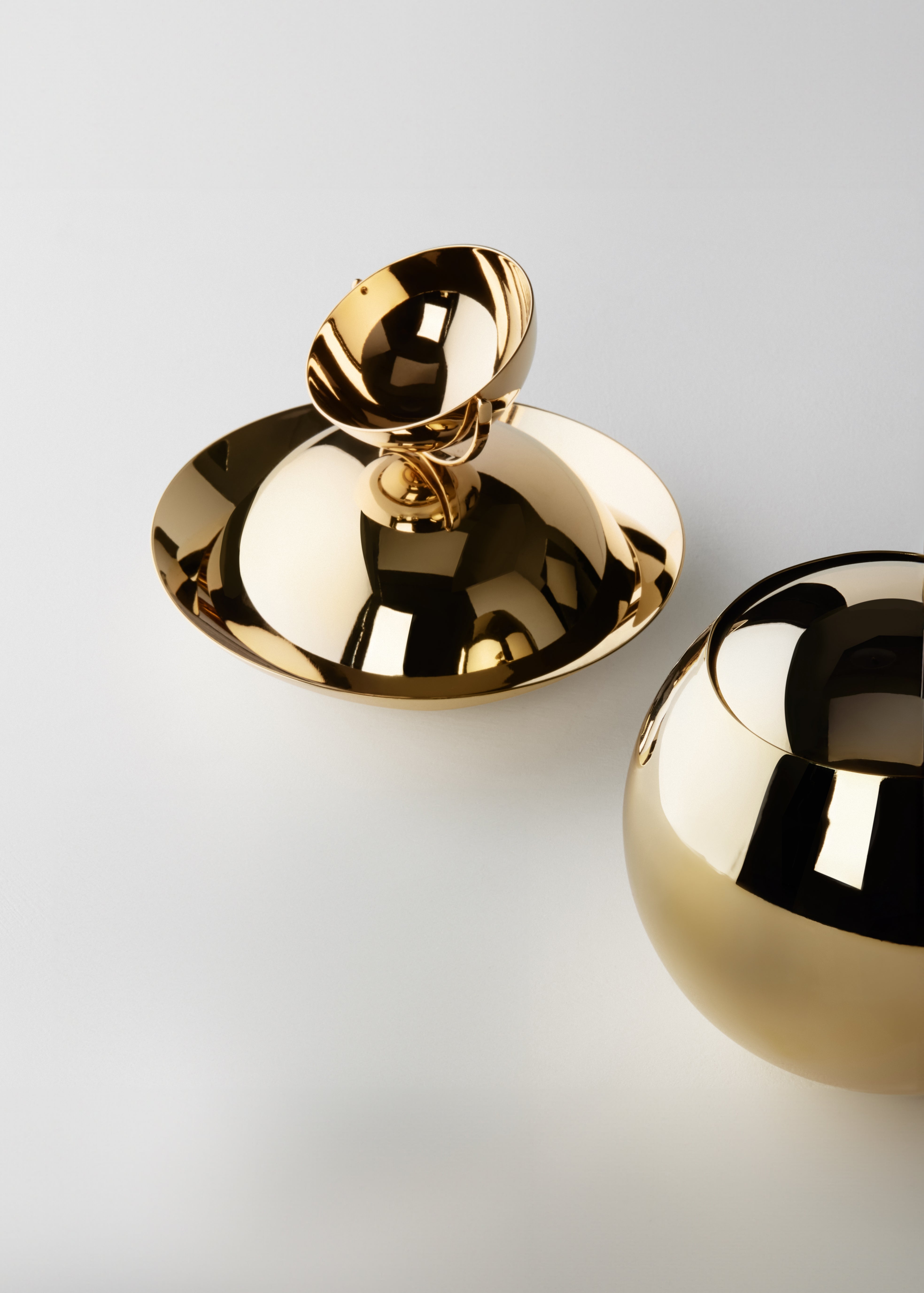 NETILAT YADAIM SET: NATLA & MAYIM ACHRONIM - GOLD FINISH